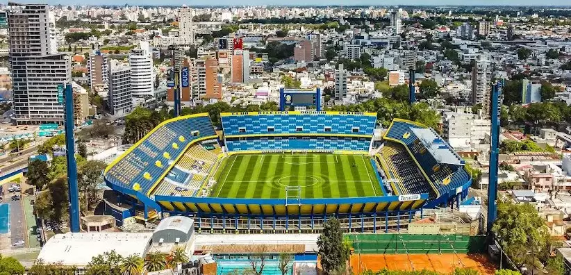El Gigante de Arroyito será sede del partido entre River y Racing.