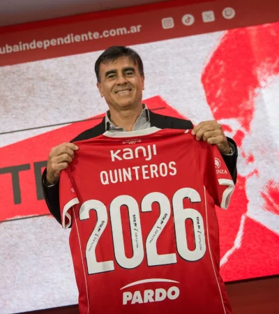 Presentación de Gustavo Quinteros.