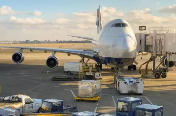 Tráfico aéreo de pasajeros en Argentina: crecimiento récord del 13,4% en septiembre