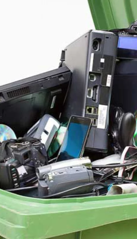 En Argentina se producen 100 mil toneladas de residuos electrónicos al año, pero solo se recicla un 5%.