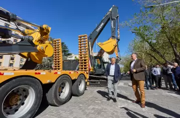 Cornejo y Marinelli anuncian inversión millonaria en vehículos de Irrigación con fondos propios