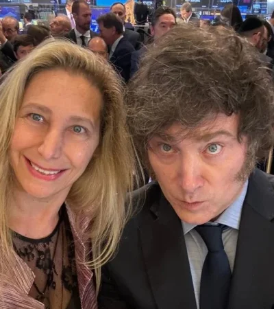 Los diputados opositores presentan una serie de dictámenes para ponerle coto a los hermanos Milei.