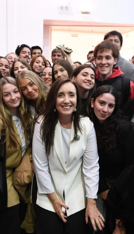 Victoria Villarruel marca agenda propia.