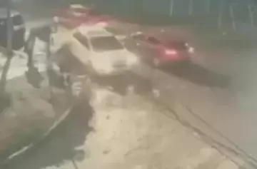 Video del momento en que Morena, Brenda y Lara suben a la camioneta blanca
