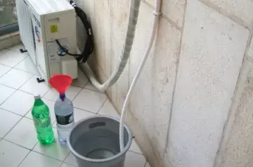 ¡No la tirés! El agua de tu aire acondicionado podría ser tu mejor aliada en el verano