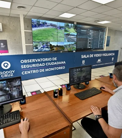 El nuevo sistema utiliza inteligencia artificial: rostros, patentes y modos de conducta, en la mira.