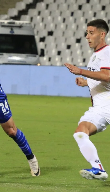 El Tomba visita al Ciclón este sábado.