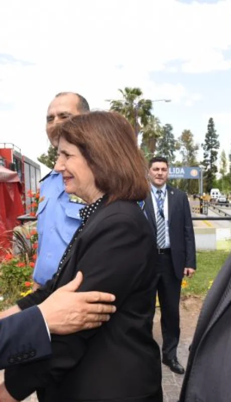 El gobernador Cornejo recibirá a la ministra después de concluir un amplio operativo de asistencia sanitaria junto a la titular de Capital Humano.