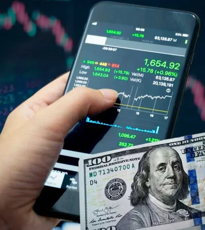 Los argentinos buscan siempre refugiarse en bonos, inversiones y dólares cuando se acercan fechas de comicios relevantes.