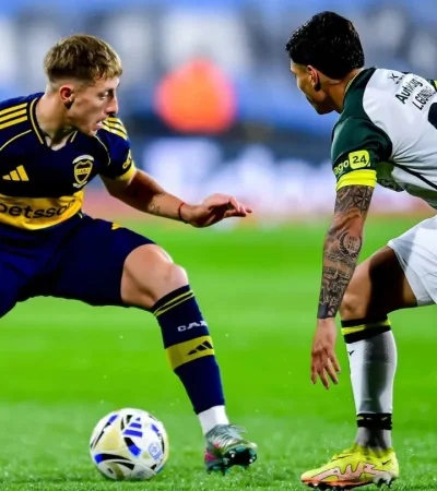 Barinaga enfrenta a Lucas González en el encuentro entre Boca y Defensa y Justicia. (Foto: gentileza)