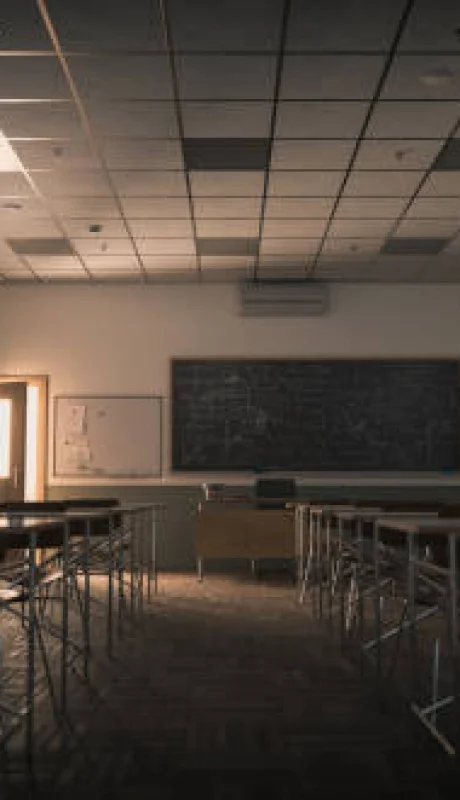 Aula vacía de escuela. (Imagen ilustrativa).