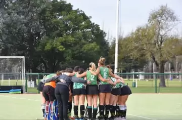 Tragedia en el deporte: el doloroso momento en que una jugadora de hockey se desvaneció en La Plata