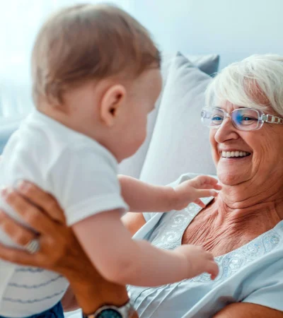 El VSR no solo afecta los pulmones, sino que desata una intensa respuesta inflamatoria en todo el organismo.