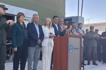Bullrich: "La Gendarmería estará en Mendoza para cuidar a los vecinos y enfrentar al delito"