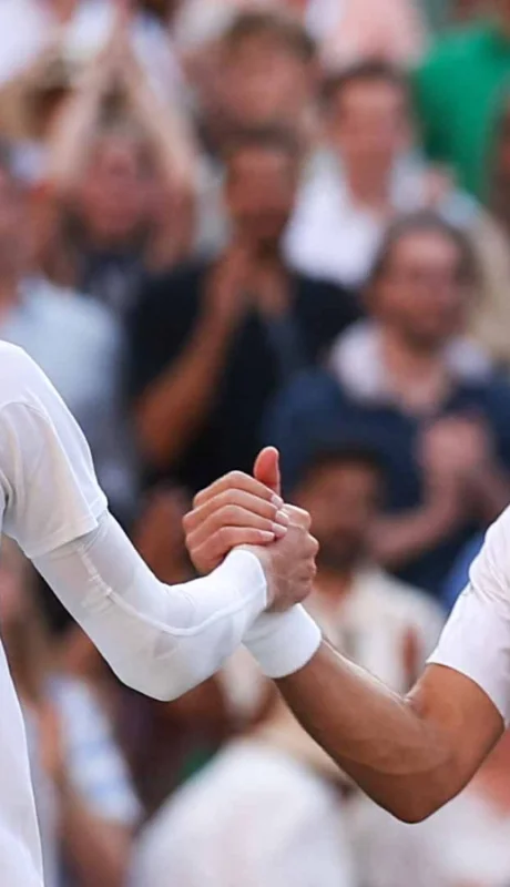 Sinner y Djokovic, glorias del tenis mundial