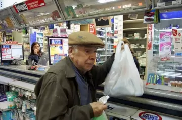 Descuentos para jubilados: el nuevo plan del Gobierno que promete alivio en las compras