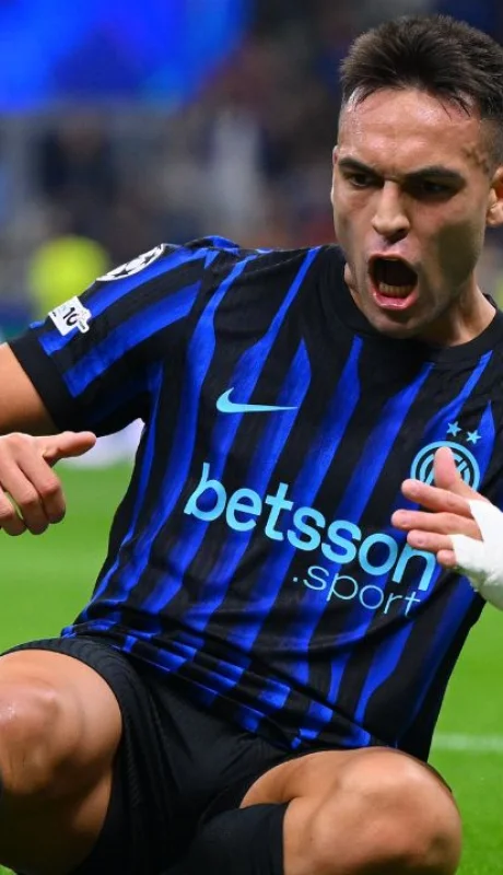 Lautaro marcó dos goles y se convirtió en leyenda del Inter.