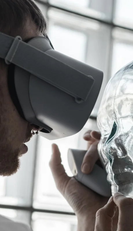 La especialista Belén Ortega explica la polémica por actriz creada con IA.