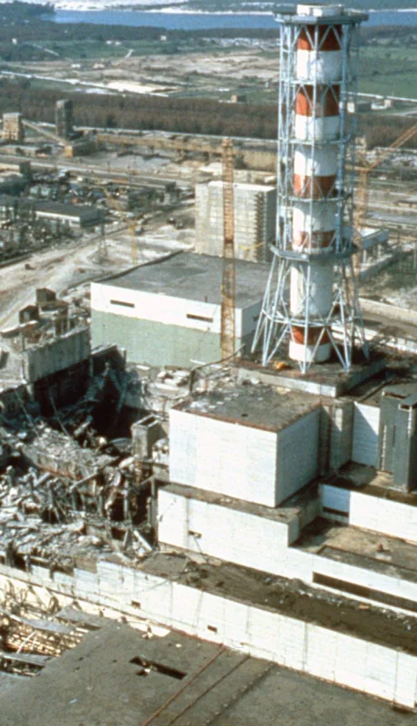 Zelenski sostuvo que Rusia usó más de 20 drones en un ataque para poner en riesgo la central de Chernóbil.