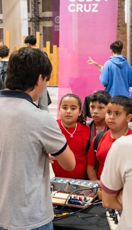 Un aspecto de la Expo Ed Inova. Foto: Municipalidad de Godoy Cruz