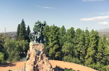 Cambia el tiempo en Mendoza: viento sur y cielo seminublado para este jueves