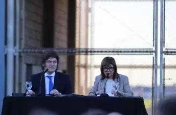 Milei presentó el Código Penal con "tolerancia cero": endurece penas por homicidios y usurpaciones