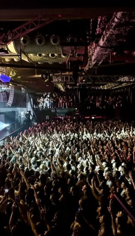 ¡Fuerte! Lali Espósito respondió a las críticas: "Necesitan un abrazo"