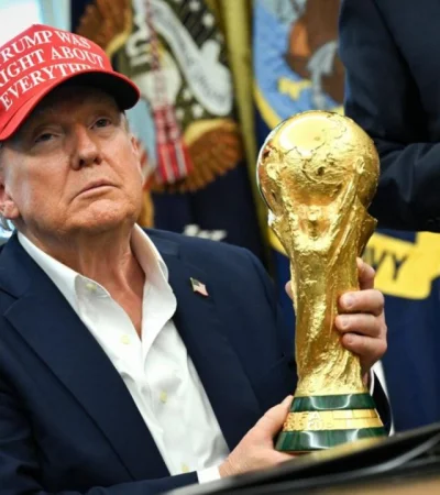 Donald Trump tomó una polémica decisión que retumba en la FIFA.
