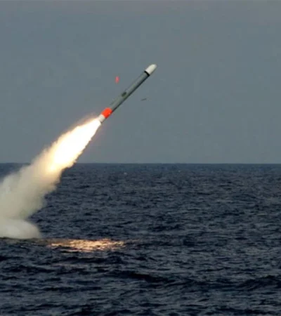 El secretario de guerra, Pete Hegseth, justificó el operativo. ¡Estos ataques continuarán hasta que cesen los ataques contra estadounidenses!