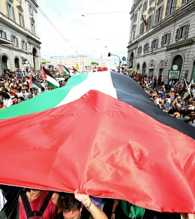 Las protestas también llegan al fútbol, dado que manifestantes piden la suspensión del partido Italia vs. Israel.