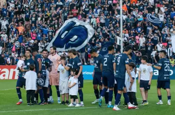 Independiente Rivadavia visita a Racing en el Cilindro: hora, TV y formaciones