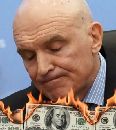 -Imagen ilustrativa-
Milei acepta la renuncia de Espert: reacciones del mercado y una campaña con crisis.