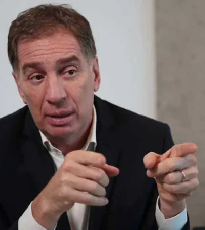 La Libertad Avanza busca relanzar su campaña en Buenos Aires con Diego Santilli como figura central.