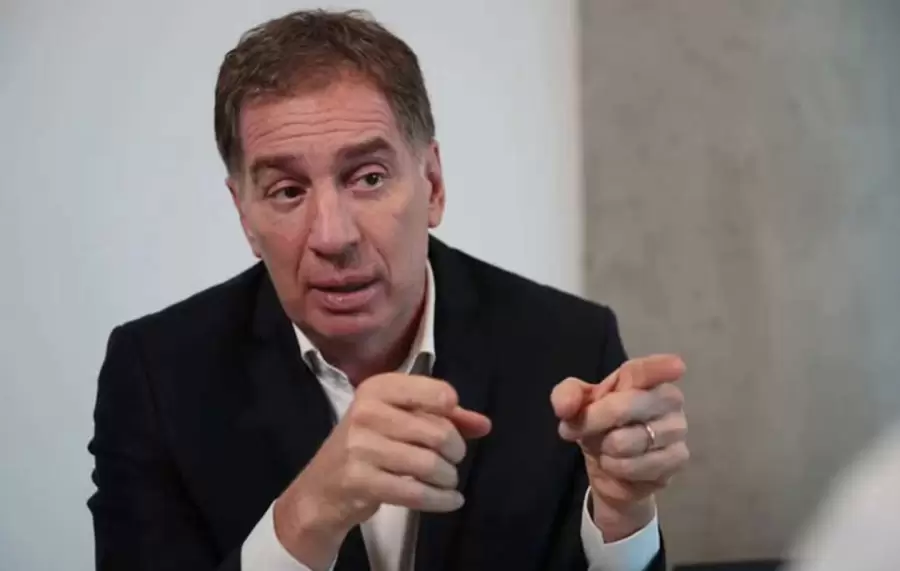 La Libertad Avanza busca relanzar su campaña en Buenos Aires con Diego Santilli como figura central.