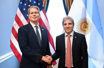 El aval de EE. UU. a la economía: el mensaje de Bessent a Caputo que definió el futuro financiero