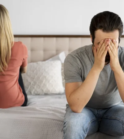 Ansiedad, dinero y deseo: cómo se cruzan en los vínculos de pareja en épocas difíciles.