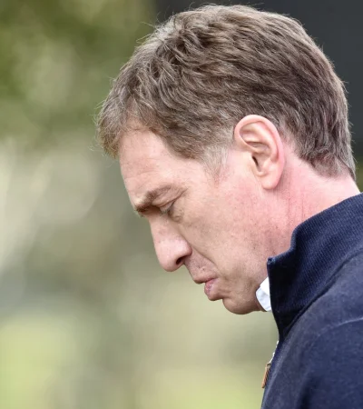 ¿Debe Karen Reichardt reemplazar a Espert? La fiscal Roteta dictaminó que la segunda en la lista debe ser la cabeza para garantizar la ley vigente.