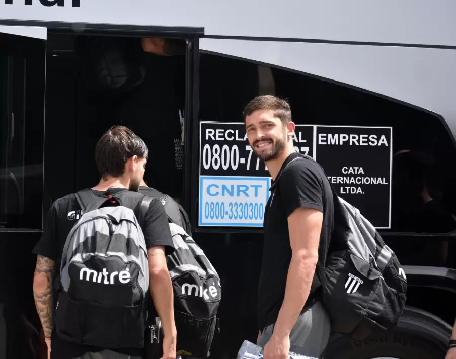 Gimnasia viajó a Buenos Aires.