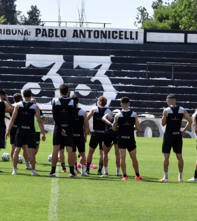 Gimnasia viajó a Buenos Aires.