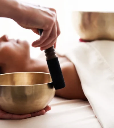 Martín revela por qué los cuencos de cuarzo son la clave para elevar tu frecuencia y sanar bloqueos emocionales.