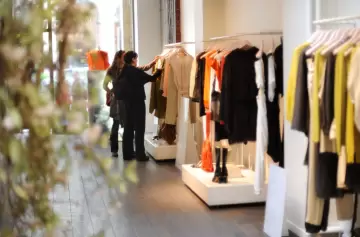 Consumo asfixiado: sin política económica de fomento al comercio e impuestos galopantes