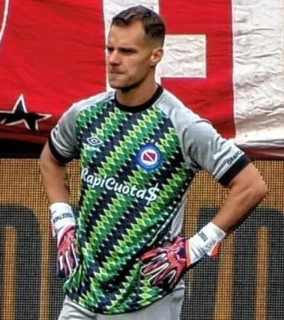 Diego Ruso Rodríguez sufrió una gravísima lesión en la rodilla/ Fuente: X