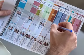 Elecciones 2025: entre el ajuste de Milei y el miedo al regreso del "modelo K"