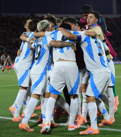 ¡A Semifinales! Argentina venció a México 2-0 y va contra Colombia