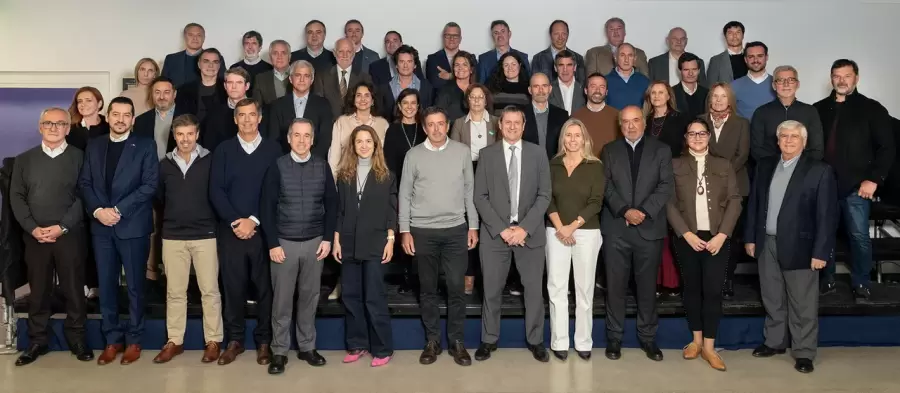 El equipo que trabaja en la organización