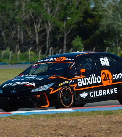 El piloto mendocino, Julián Santero estiró su ventaja sobre Barrio en el campeonato/ Fuete: APAT