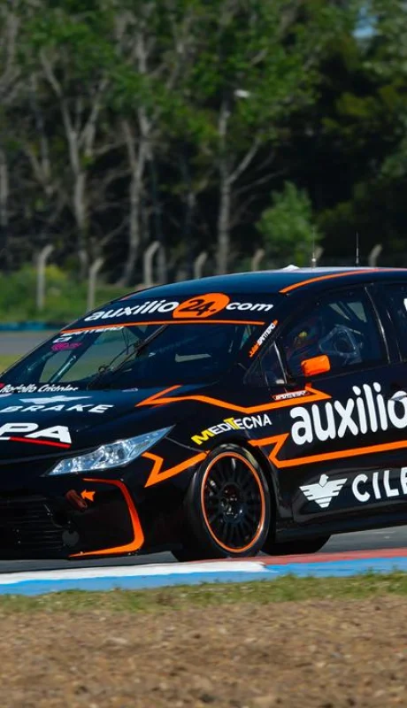 El piloto mendocino, Julián Santero estiró su ventaja sobre Barrio en el campeonato/ Fuete: APAT