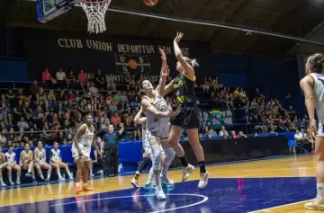 Hindú bajó a San José y quedó como único líder