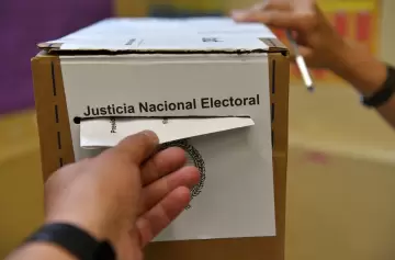 Las multas y sanciones por no asistir a votar: consecuencias reales y la necesidad de una concientización
