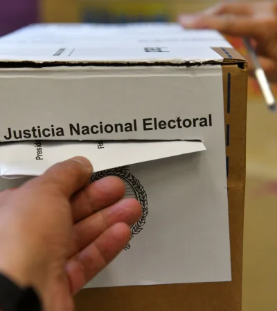 Si no votaste, ¡justifica tu ausencia! Conocé cómo evitar quedar inhabilitado para trámites vitales.